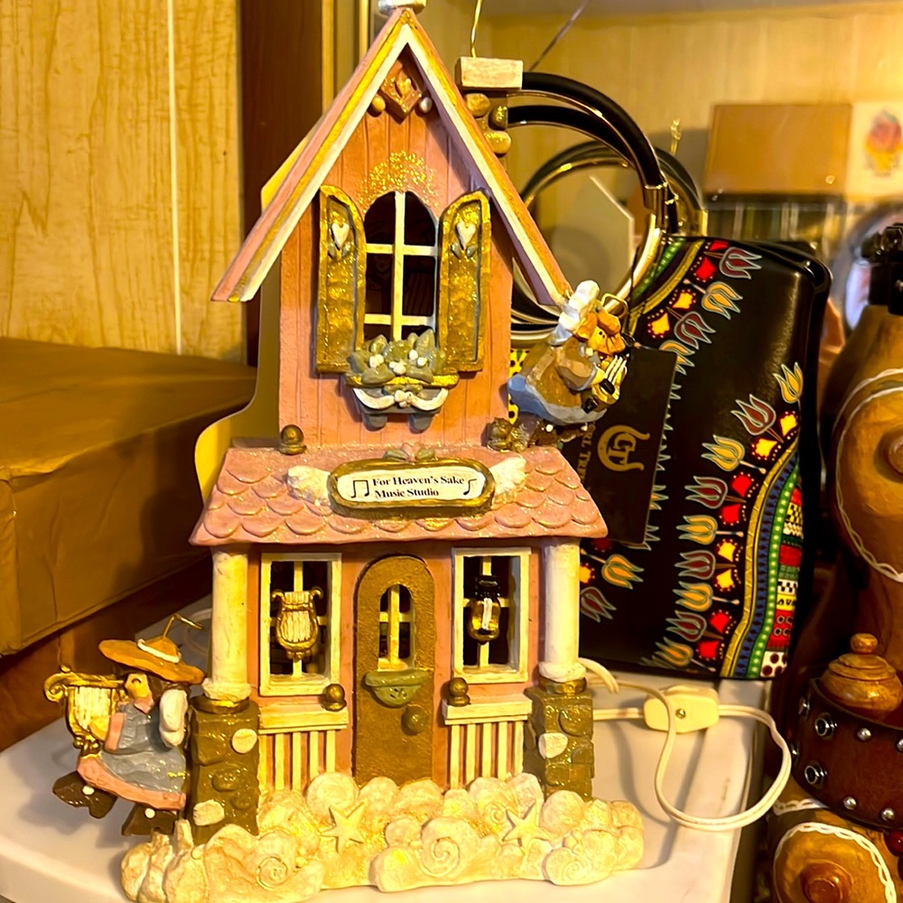 Lamp house